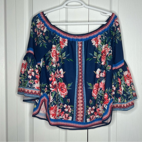 Jealous Tomato Small Women's Off Shoulder Boho Bell Sleeve Top Blue Floral EUC - Picture 8 of 8